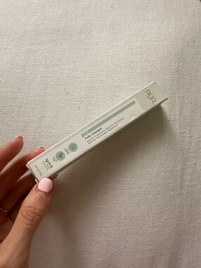 Fully Charged Mascara Powered By Magnetic Technology